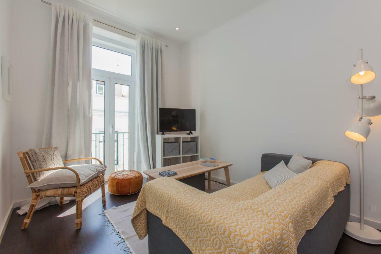 Typical Light Filled Graca Apt W Ac, By Timecooler Lissabon Buitenkant foto
