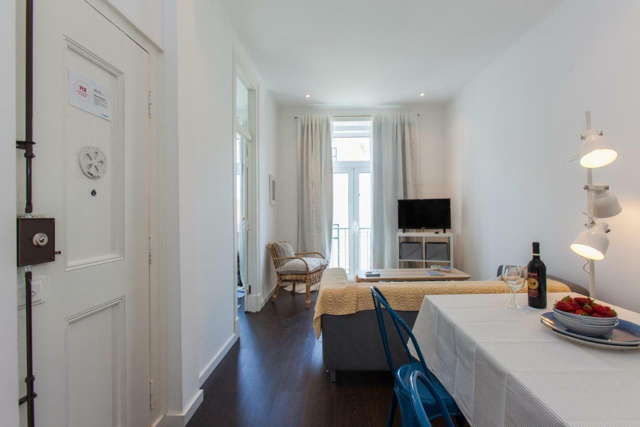 Typical Light Filled Graca Apt W Ac, By Timecooler Lissabon Buitenkant foto